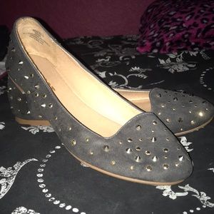 Studded flats